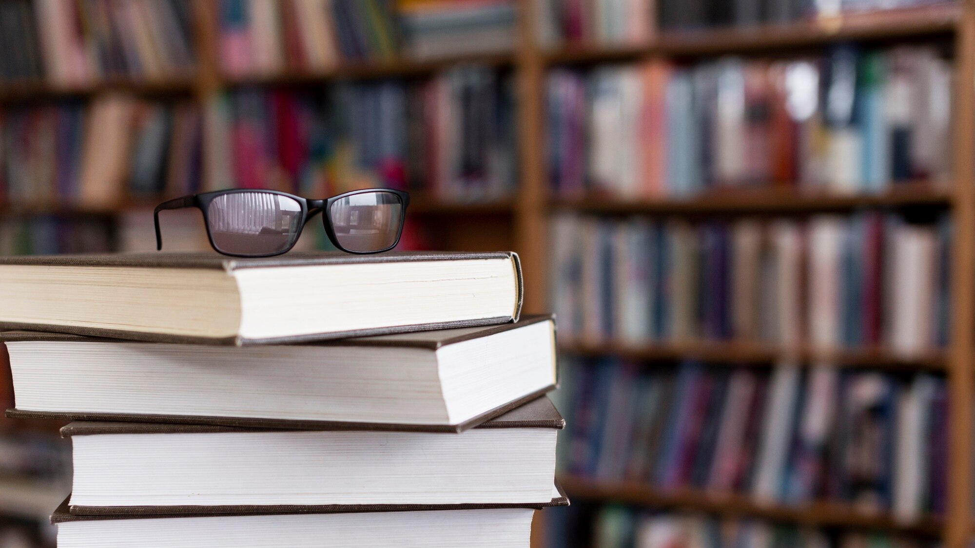 Biblioteca y libros